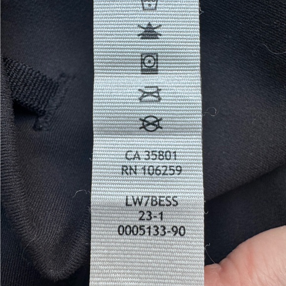 Lululemon Wunder Train High-Rise Short 6" Black - Picture 6 of 7